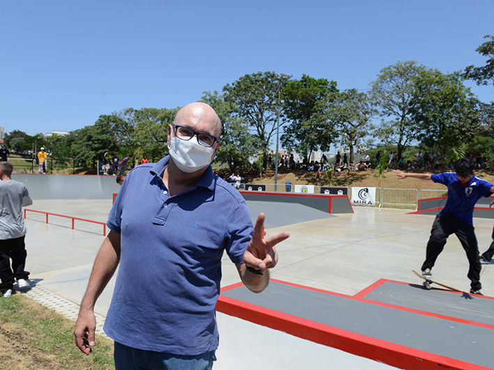 Prefeito Dário Saadi entrega nova pista de skate na Lagoa do Taquaral