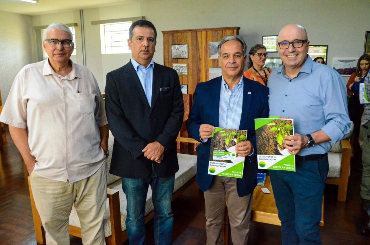 Secretário de Agricultura e Abastecimento visita a Usina Verde, em Campinas