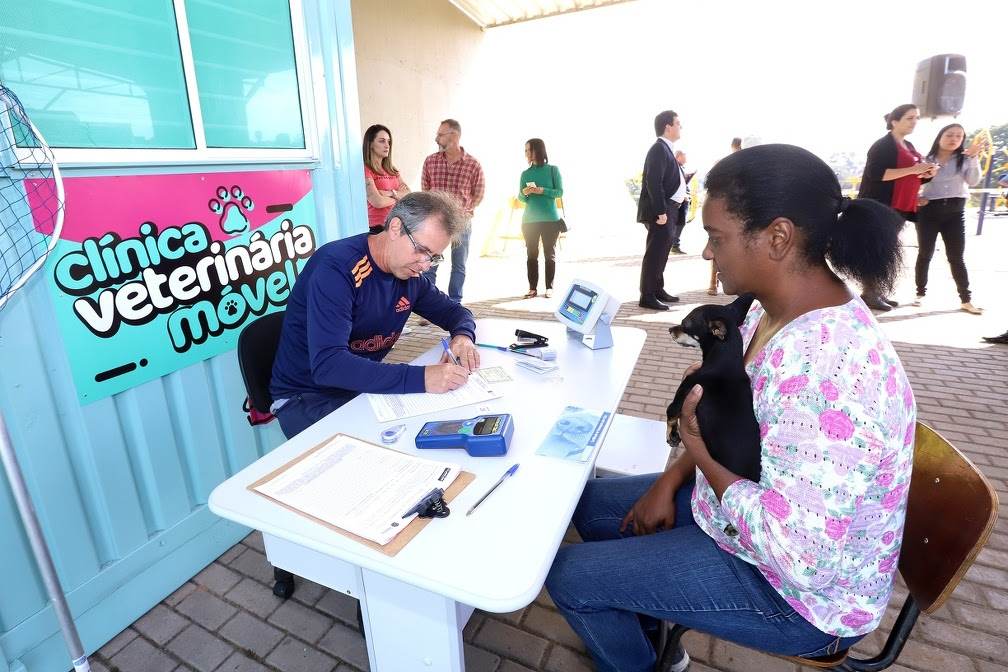 Clínicas Veterinárias Móveis retomam atendimento gratuito de cães e gatos em Campinas