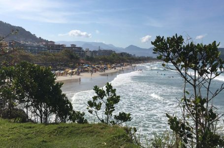 Praia do Litoral Norte recebe grande número de turistas no verão/foto: Arquivo JC