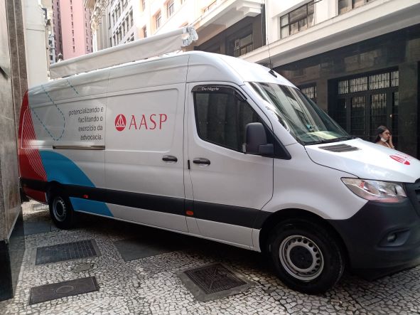 Unidade Móvel da AASP traz serviços gratuitos aos advogados em Campinas