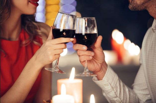 Vinho, fondue e boa música: uma combinação perfeita no inverno