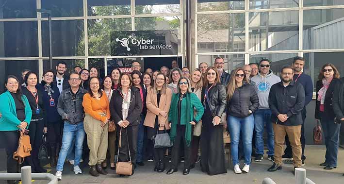 Comitiva de gerentes do Ciesp visita o Laboratório de Cibersegurança do Senai em São Caetano