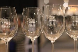 Iguatemi Campinas recebe a 9ª edição do evento Na Trilha do Vinho 2 Degustacoes de mais de 200 rotulos e experiencias enogastronomicas fazem parte da programacao Divulgacao