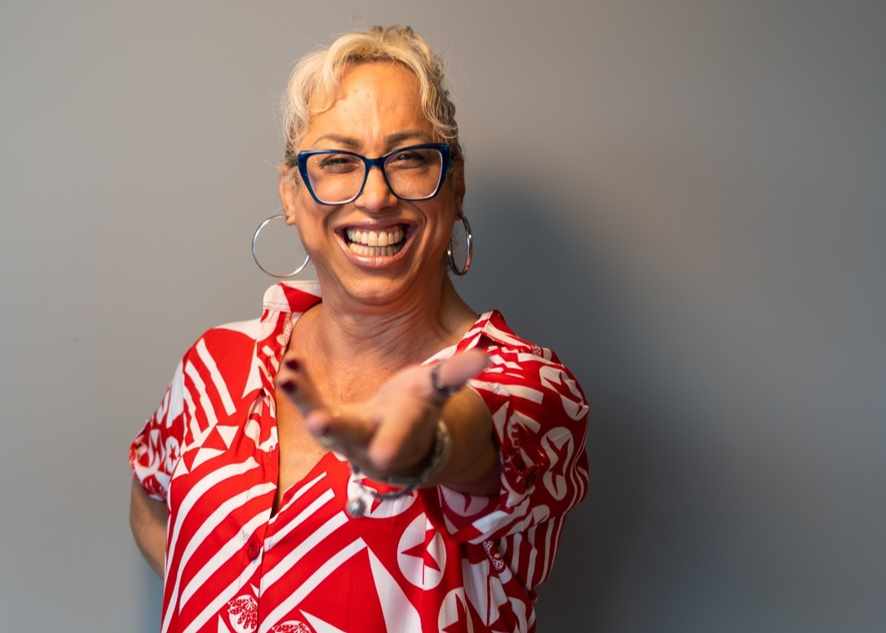 Café Filosófico CPFL recebe Sara Wagner York para discutir a exclusão dos corpos atípicos