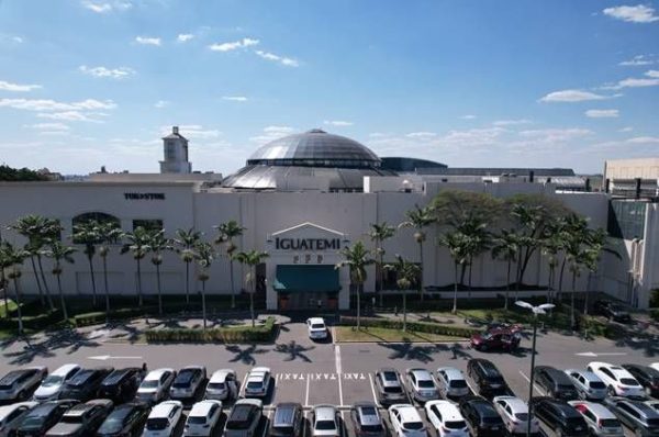 Shoppings Iguatemi e Galleria divulgam funcionamento durante o Carnaval