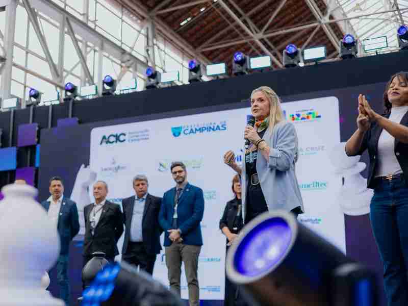 Adriana Flosi na SNE 2025