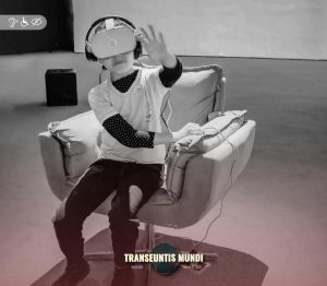 Fotomotivadoras Menino poltrona Divulgacao