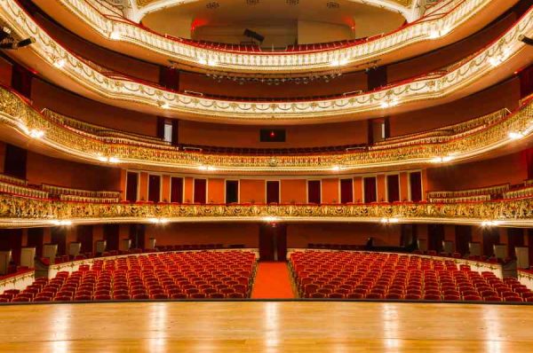 Mauricio de Sousa recebe homenagem musical gratuita no Theatro Municipal de SP