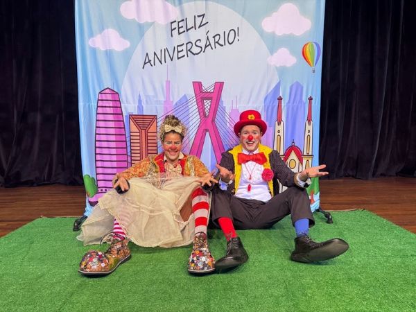 Trupe de Peripecias em cena Divulgacao