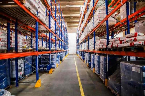 Defesa Agropecuária simplifica o registro e a atualização de empresas que atuam na cadeia dos agrotóxicos