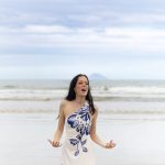 Letícia Zuppi lança canção sobre a mulher que não tem medo de amar