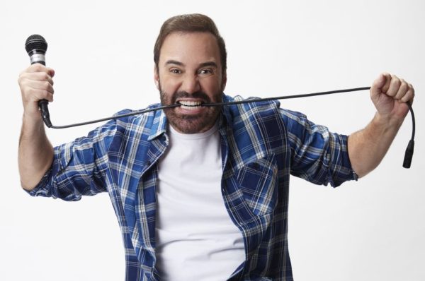 Teatro Iguatemi apresenta diferentes formas de humor em maio