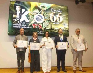 Fabiana recebe Ordem JK em Brasilia Arquivo pessoal