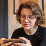 Alta miopia aumenta moscas volantes entre jovens