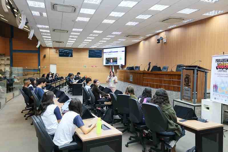 Encontro da 8ª edição do Parlamento Jovem em Campinas ocorre nesta terça (9)