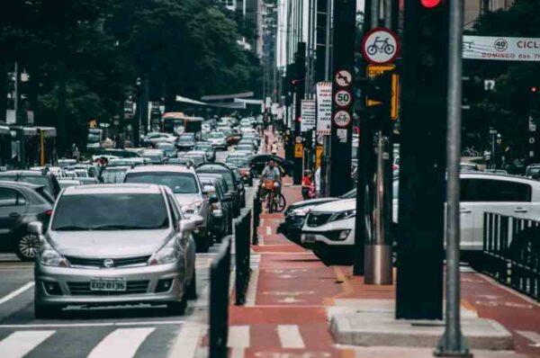 Detran-SP orienta sobre a 2ª via placa do carro que foi perdida ou danificada