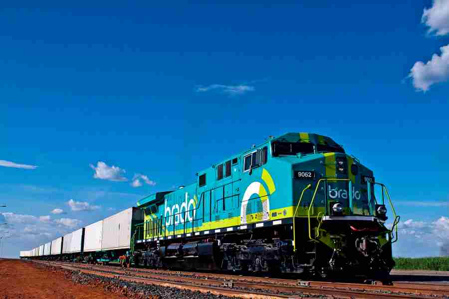 Locomotiva faz parate da logistica multimodal Divulgacao