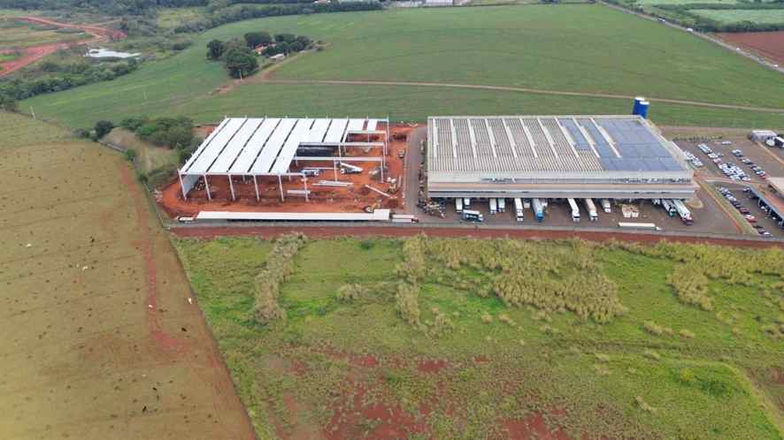 Covabra dobra capacidade do Centro de Distribuição em Sumaré