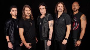 Angra apresenta turnê internacional em Campinas na sexta, 4 de setembro 2 Alirio Netto no vocal Rafael Bittencourt e Marcelo Barbosa nas guitarras Felipe Andreoli no baixo e Bruno Valverde na bateria FOTO Marcos Hermes