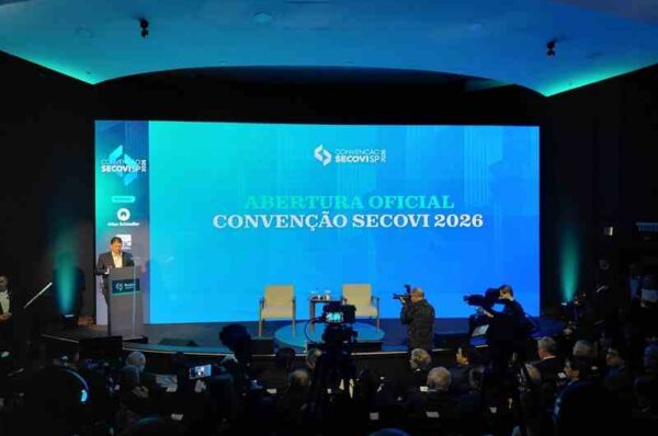 Secovi Campinas marca presença na Convenção em SP com debate sobre expansão do mercado no interior