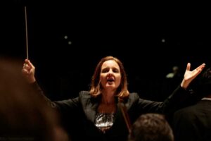 Cinthia Alireti maestrina Divulgacao OSU