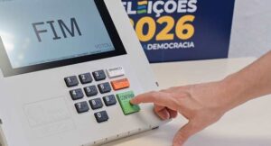 Lula está reeleito presidente do Brasil após disputa com Flávio Bolsonaro 2 Urna eletronica Divulgacao